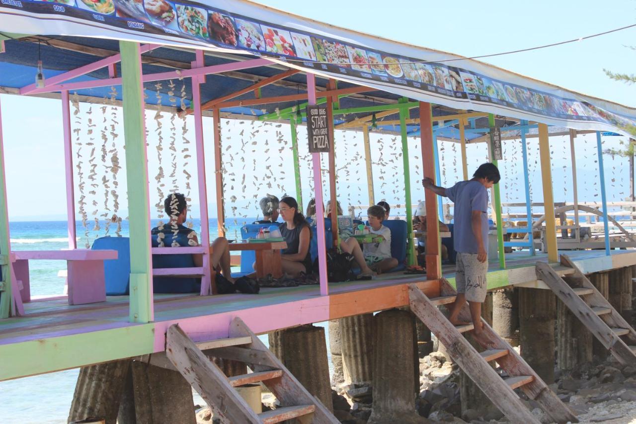 Coral Beach Seaside Gili Trawangan Exterior photo