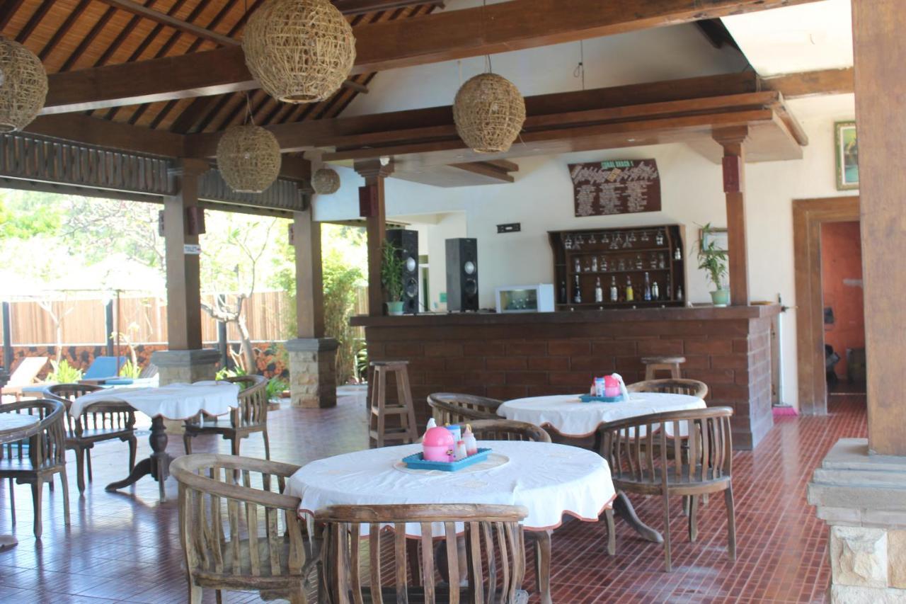 Coral Beach Seaside Gili Trawangan Exterior photo