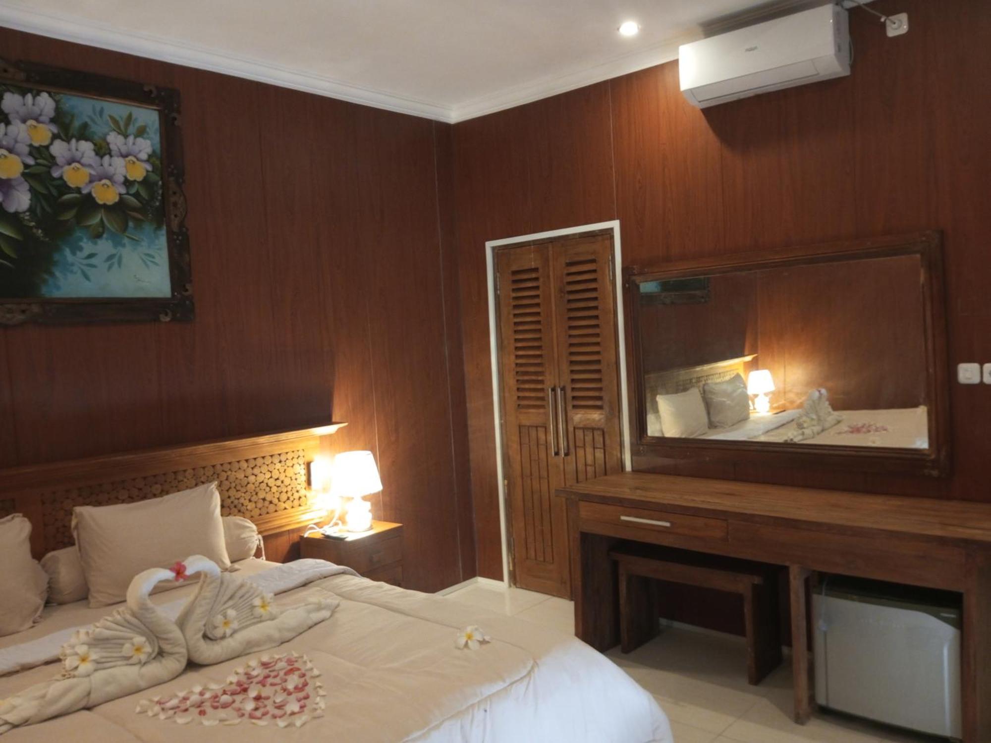 Coral Beach Seaside Gili Trawangan Exterior photo