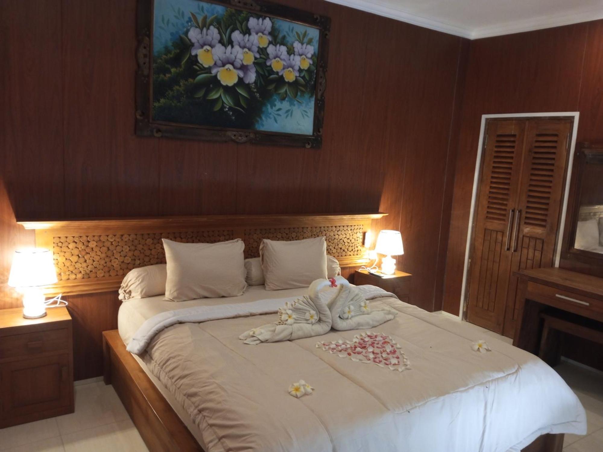 Coral Beach Seaside Gili Trawangan Exterior photo