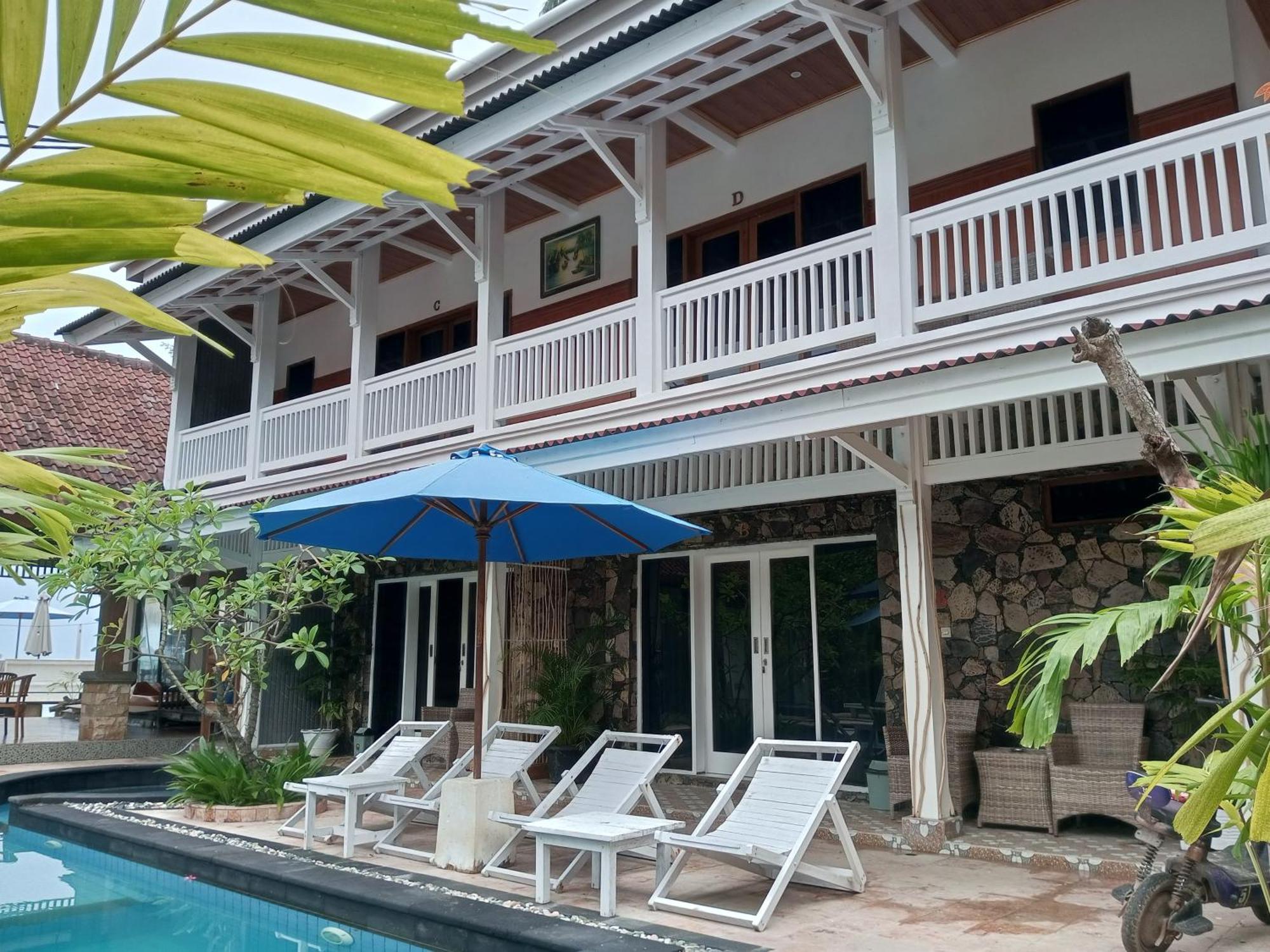 Coral Beach Seaside Gili Trawangan Exterior photo